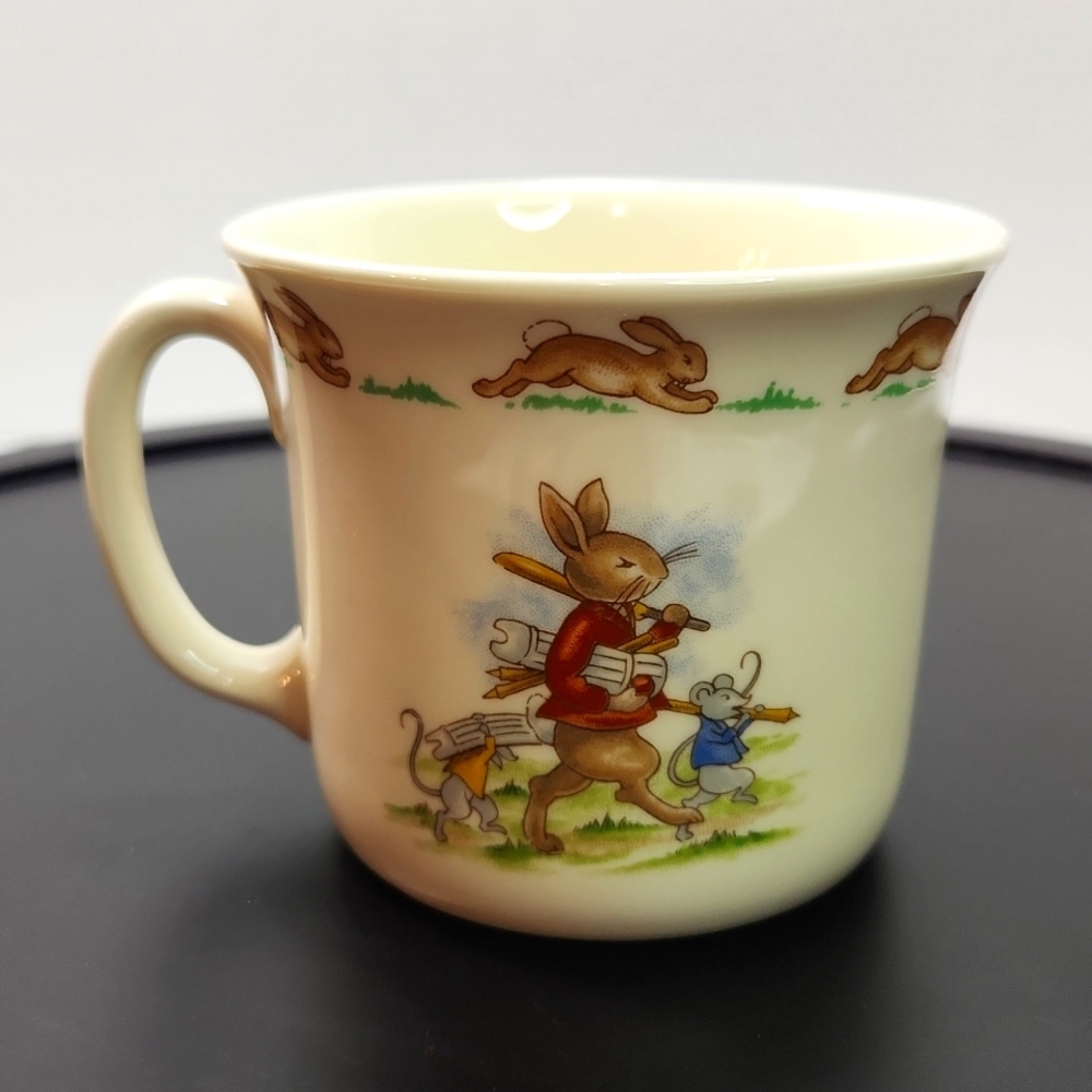 Bunnykins Breakfast Trio - Plate, Bowl, Cup (different patterns) - Picture 11 of 14